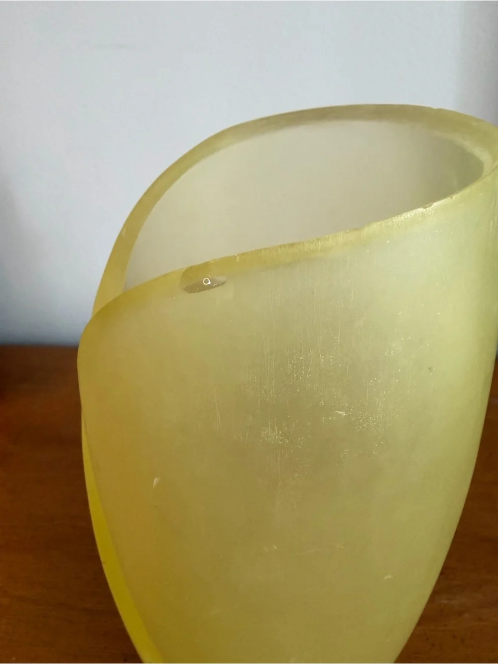Vintage Hen-Feathers Frosted Yellow Resin Sea Glass Vase 8.5